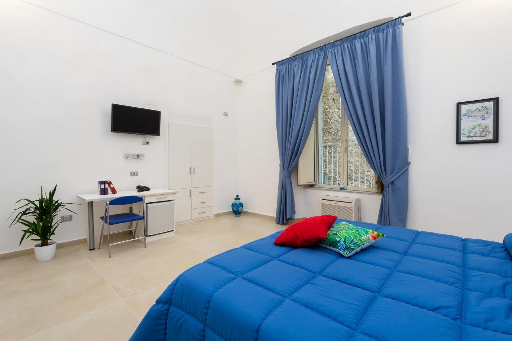 Il Tesoro Smart Suite&SPA Napoli Esterno foto